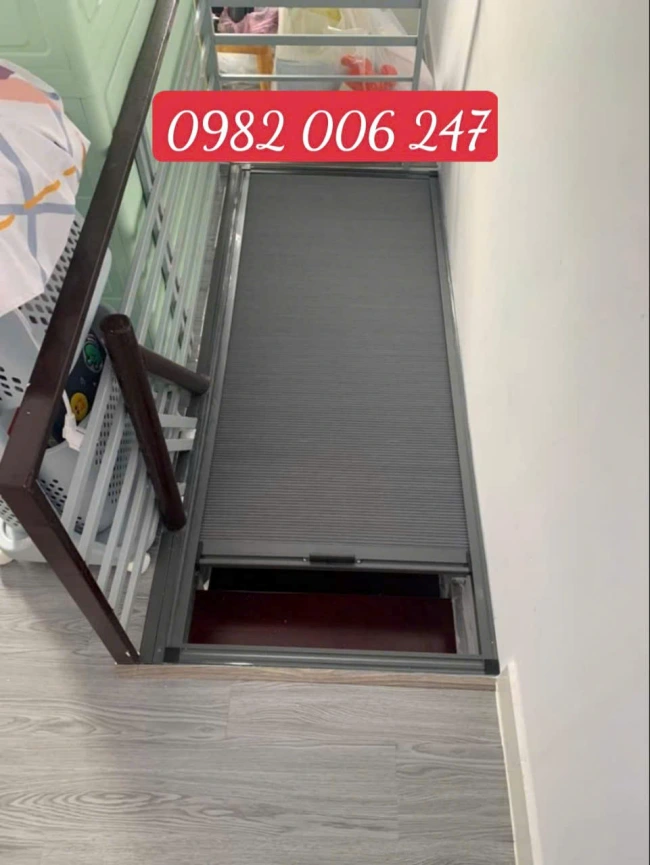 rem-to-ong-ngan-cau-thang