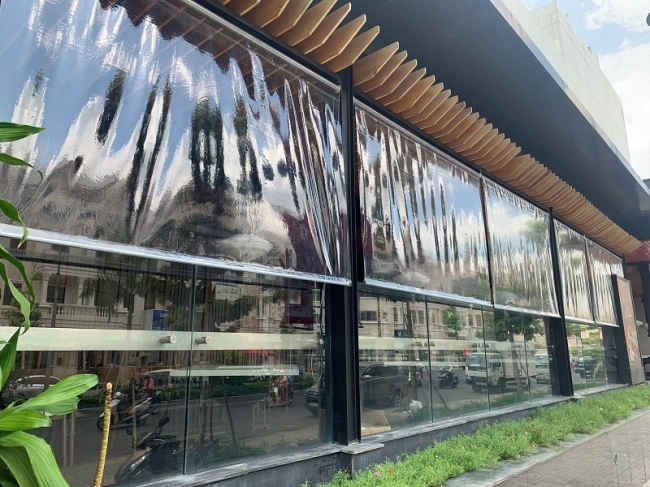 hình-rem-cuon-nhua-trong-suot