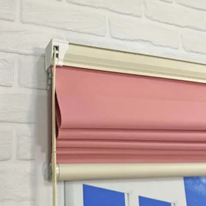 hình-rem-roman-phong-ngu-be-gai-mau-hong